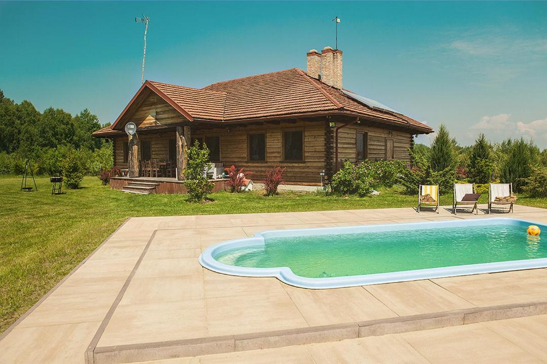 Dworek Ogrodniki, Caloroczny Dom Na Wylacznosc, Basen, Sauna, Las, Staw Rybny, Altana Grillowa, Ognisko, Pianino, Kominek, Piec Chlebowy, Duza Ogrodzona Posesja Tuczna Buitenkant foto